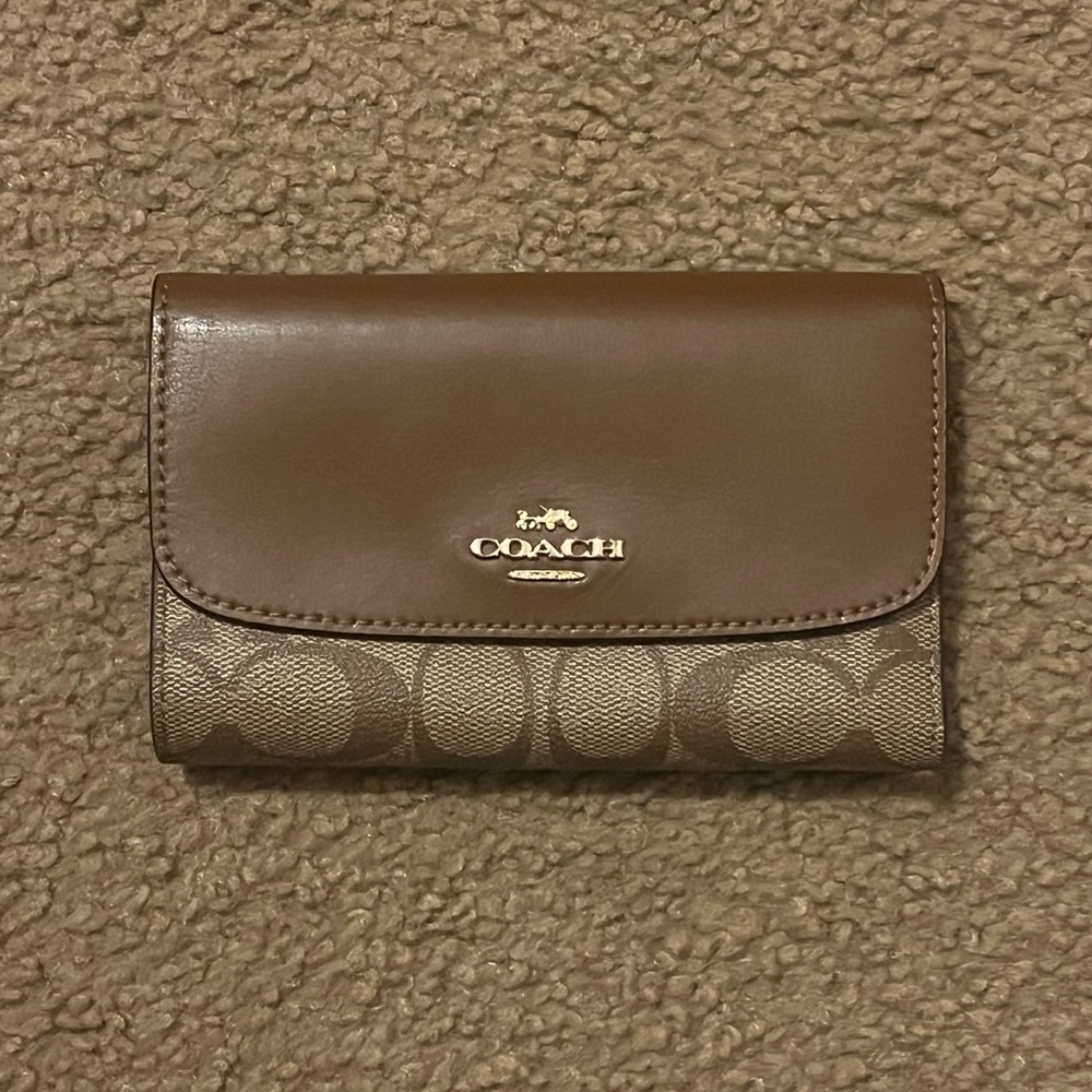 COACH Mini Sierra Satchel - Picture 4 of 12